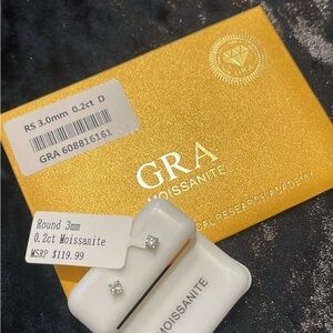 Moissanite .925 Stud Earrings with GRA Certificate